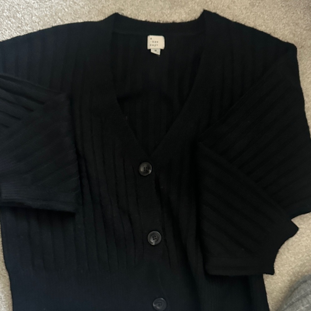 Bundle (4) Cardigans - Picture 9 of 10